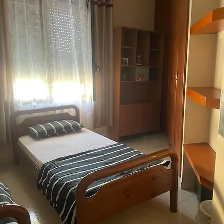 Center Tiran